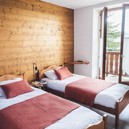 Auberge Le Valezan Eksteriør billede