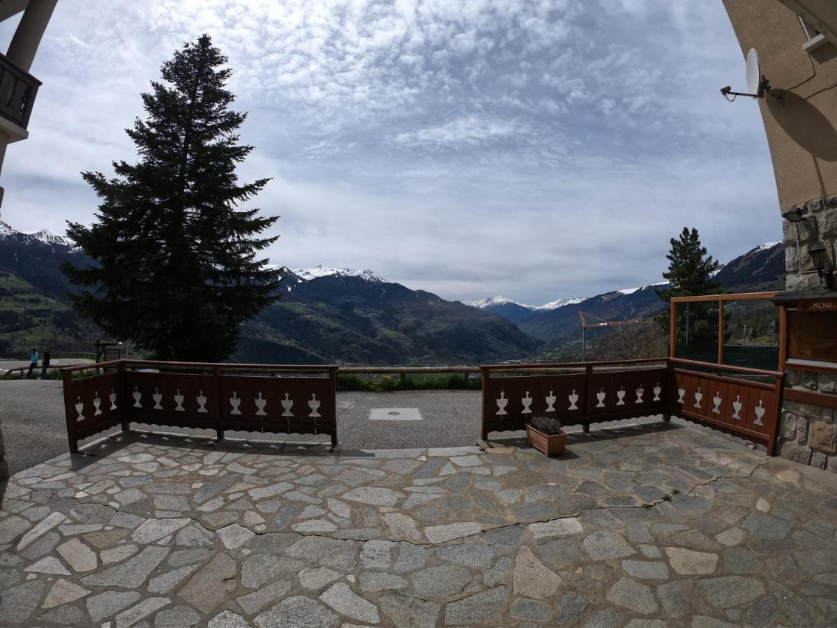 Auberge Le Valezan Eksteriør billede