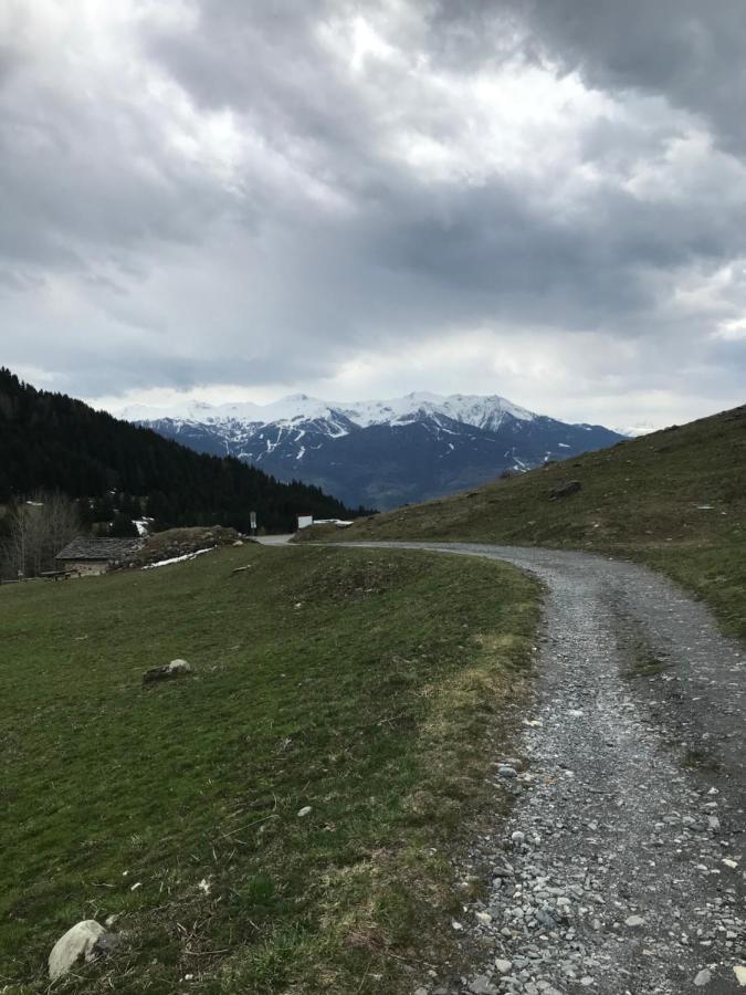 Auberge Le Valezan Eksteriør billede